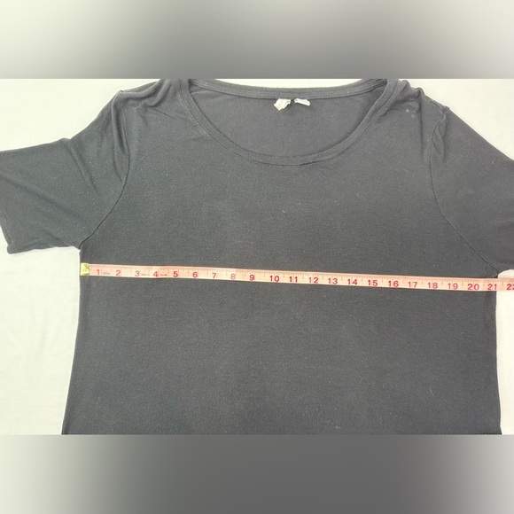 Cato Short Sleeve Rounded Hem Black Tee Extra Long
Size Medium - Picture 6 of 7